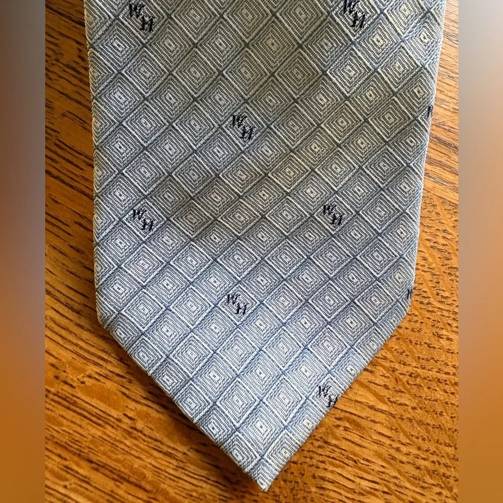 Vintage official Waffle House Uniform Men's Light Blue Tie- with “WH”